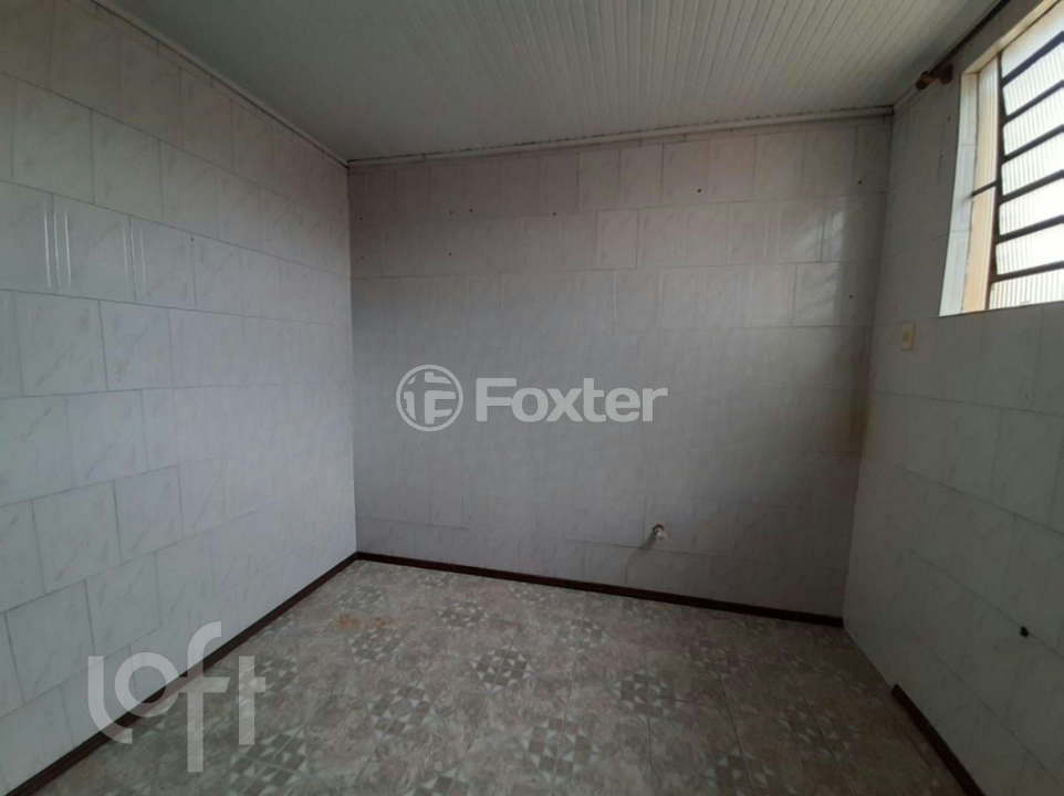 Casa à venda com 3 quartos, 224m² - Foto 1