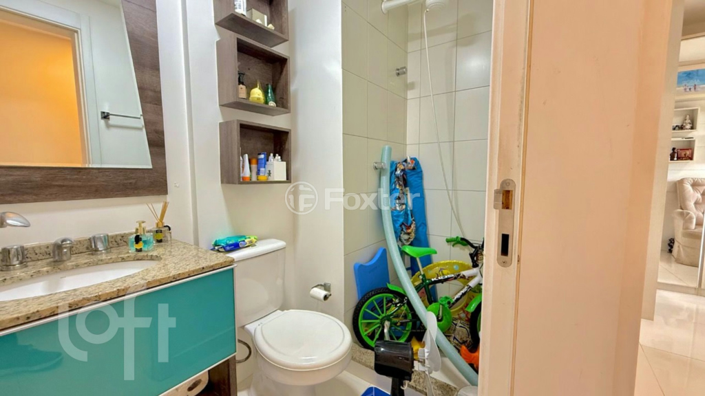 Apartamento à venda com 2 quartos, 67m² - Foto 30