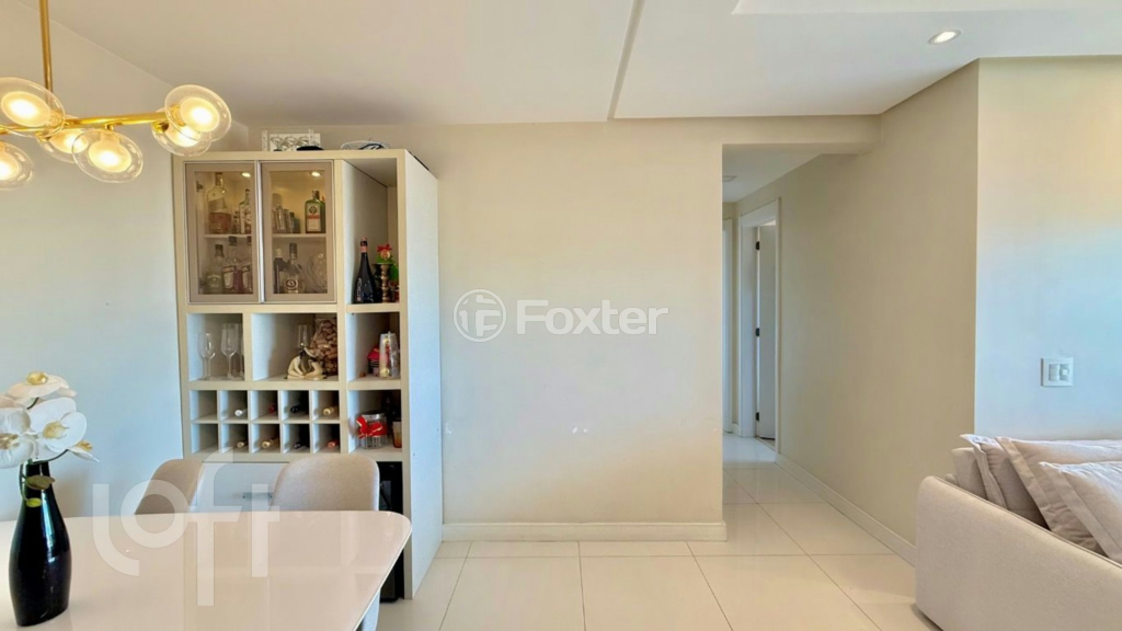 Apartamento à venda com 2 quartos, 67m² - Foto 22