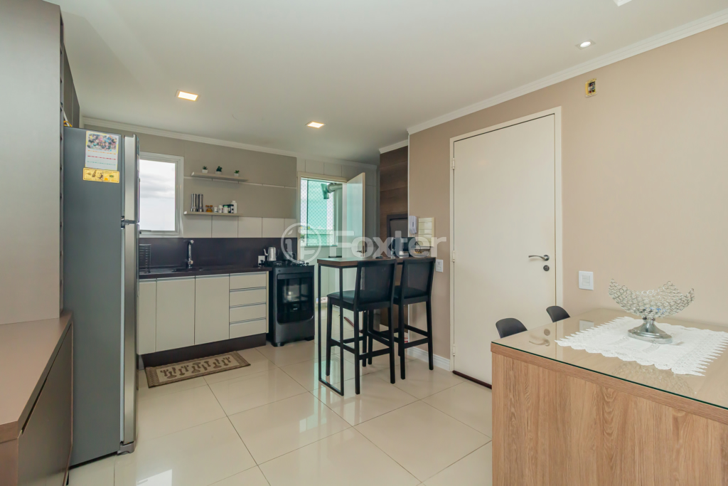 Apartamento à venda com 2 quartos, 61m² - Foto 9