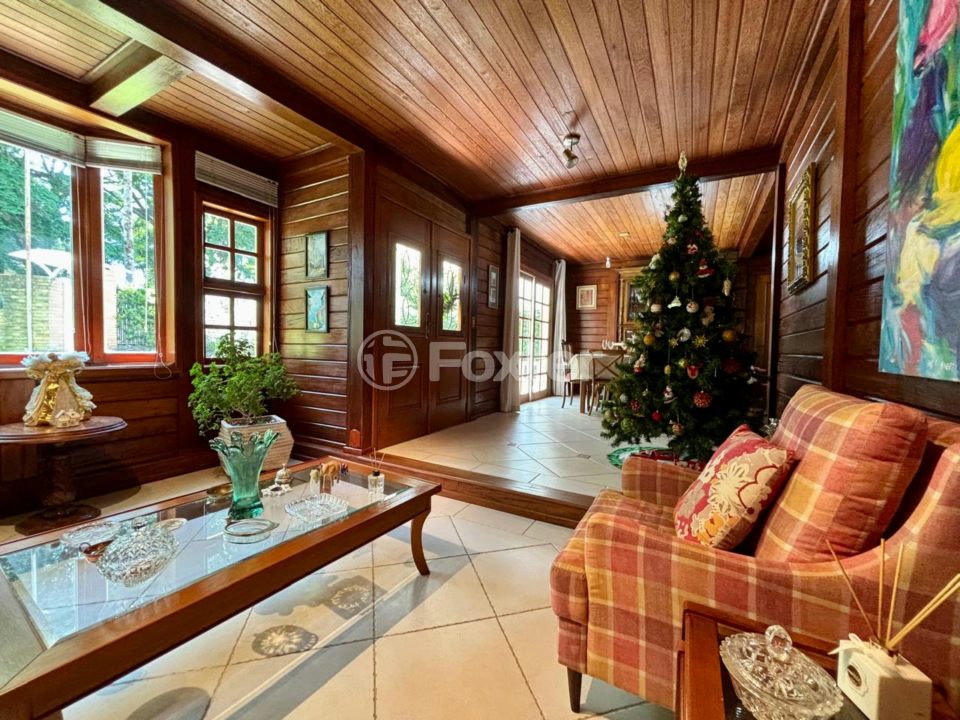 Casa à venda com 4 quartos, 246m² - Foto 9