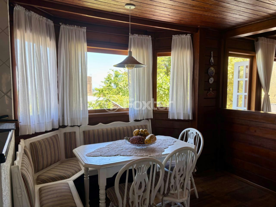 Casa à venda com 4 quartos, 246m² - Foto 12