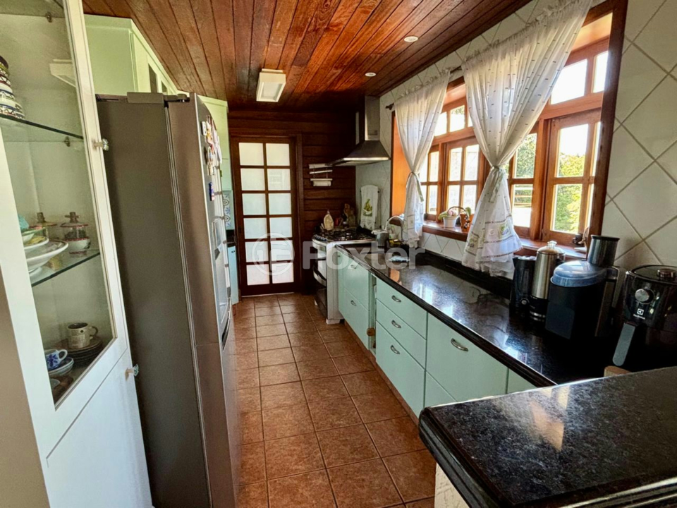 Casa à venda com 4 quartos, 246m² - Foto 13