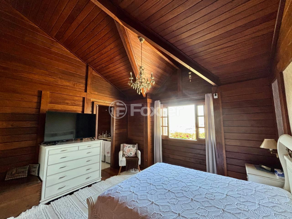 Casa à venda com 4 quartos, 246m² - Foto 15