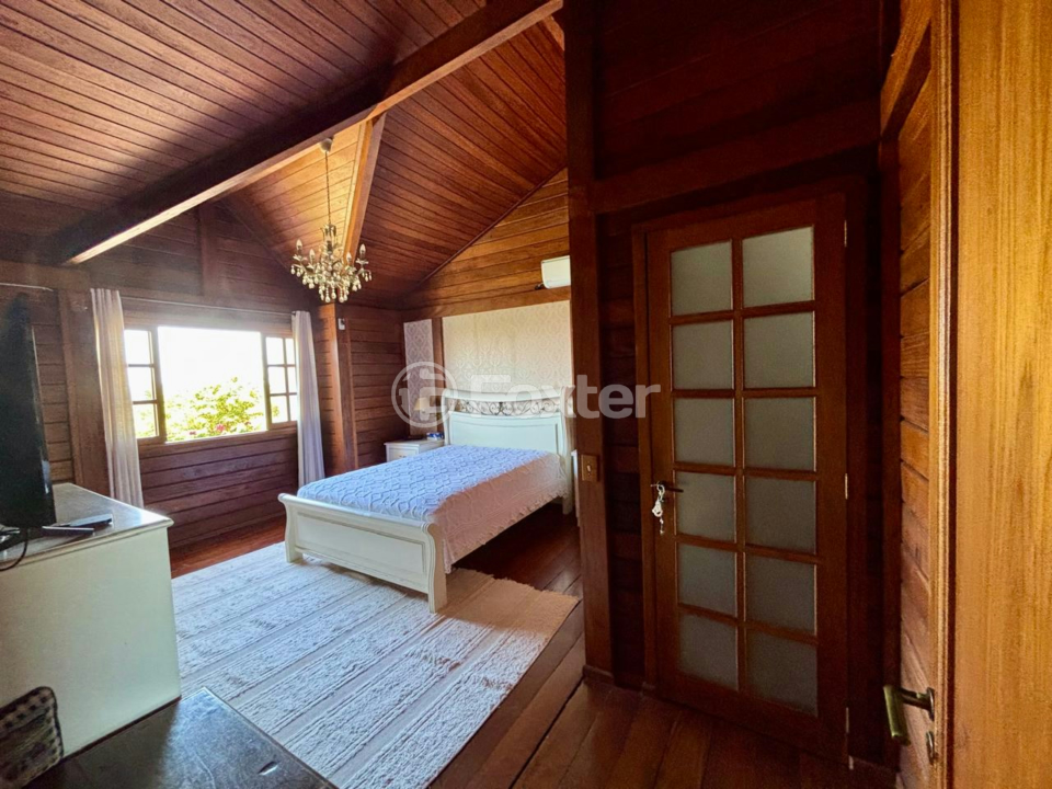 Casa à venda com 4 quartos, 246m² - Foto 16