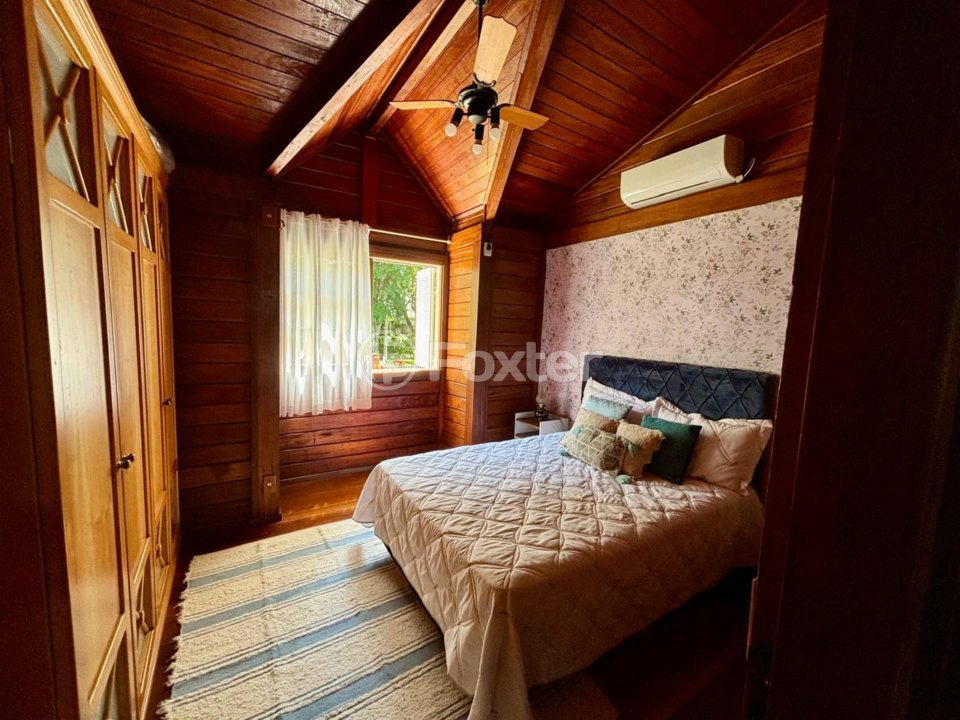 Casa à venda com 4 quartos, 246m² - Foto 18