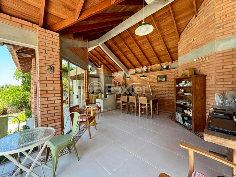 Casa à venda com 4 quartos, 246m² - Foto 8