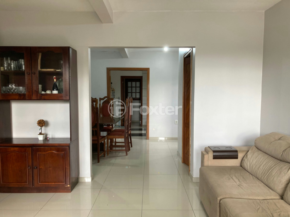 Casa à venda com 4 quartos, 194m² - Foto 4