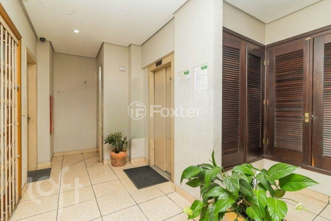 Apartamento à venda com 2 quartos, 75m² - Foto 18