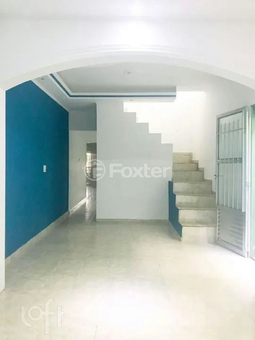 Casa à venda com 4 quartos, 250m² - Foto 1