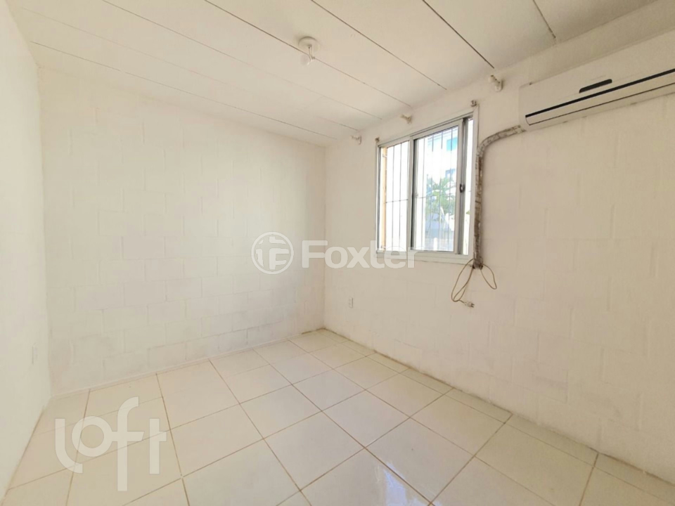 Apartamento à venda com 2 quartos, 42m² - Foto 3