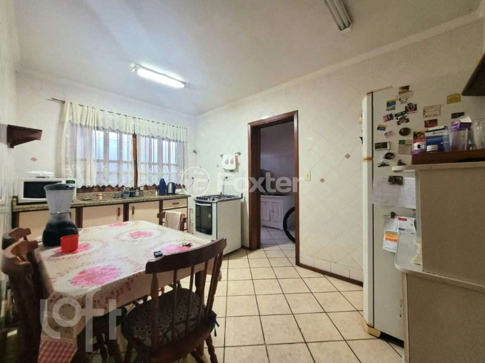 Casa à venda com 3 quartos, 130m² - Foto 11