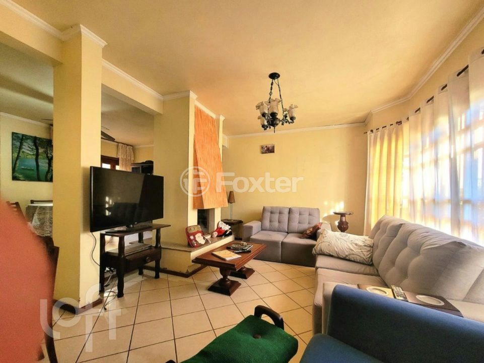 Casa à venda com 3 quartos, 130m² - Foto 2