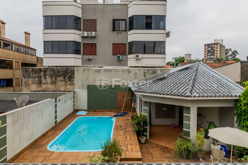 Casa à venda com 4 quartos, 400m² - Foto 3