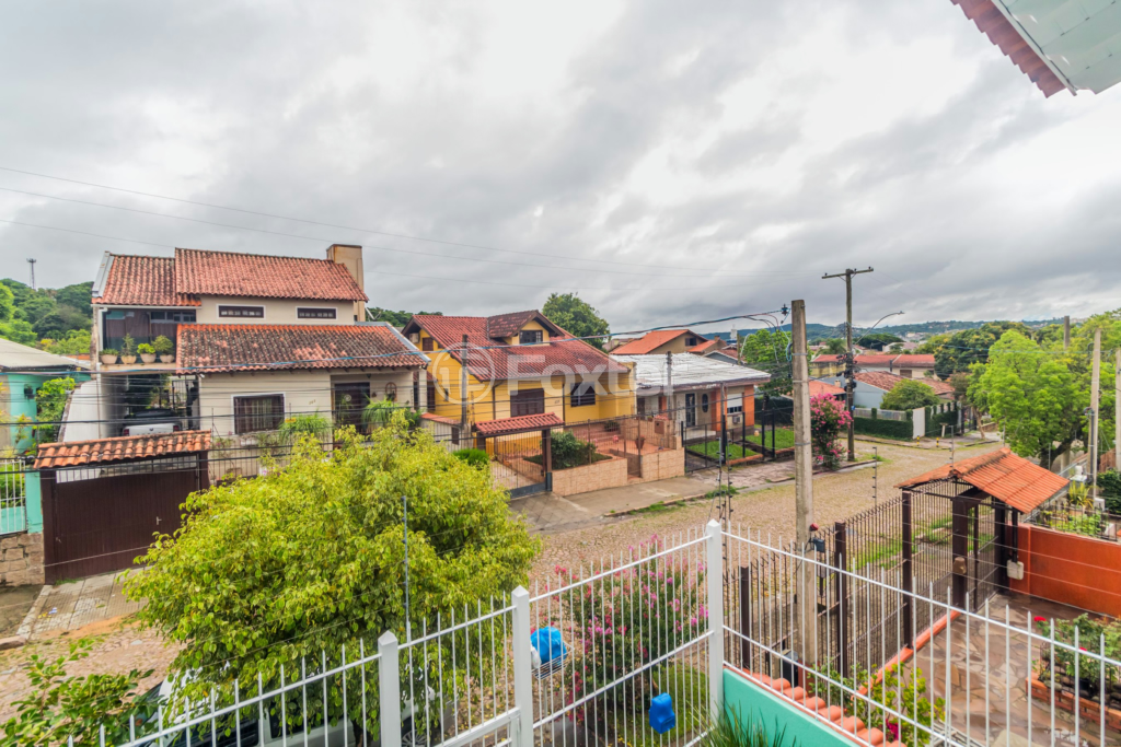 Casa à venda com 4 quartos, 300m² - Foto 22