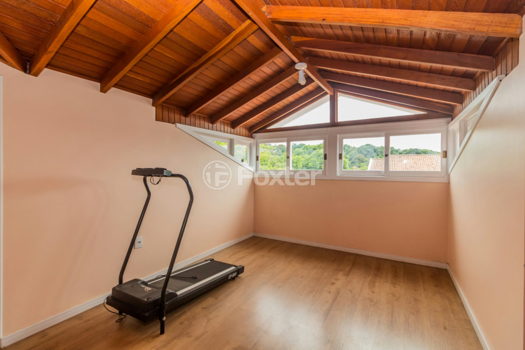 Casa à venda com 4 quartos, 300m² - Foto 32
