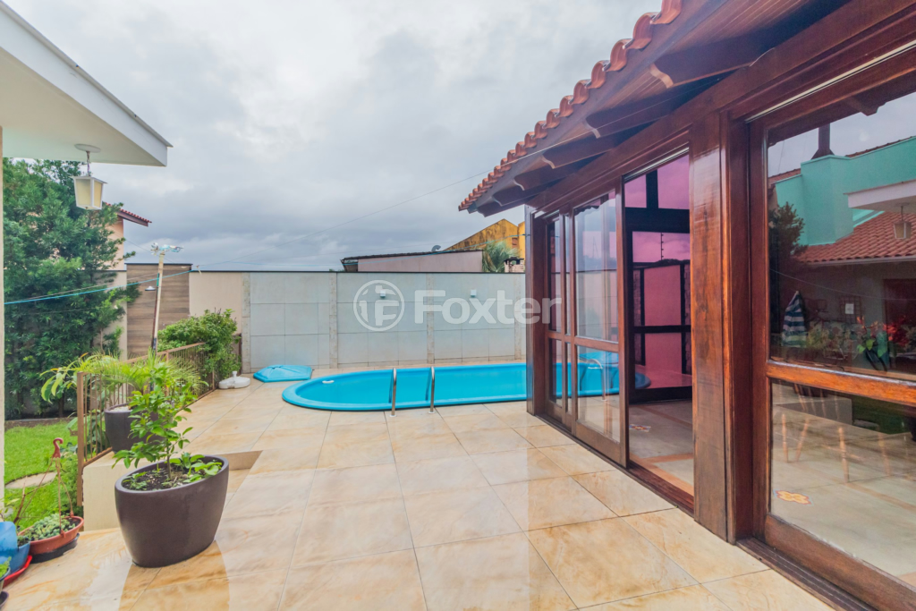 Casa à venda com 4 quartos, 300m² - Foto 37