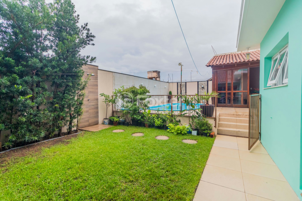 Casa à venda com 4 quartos, 300m² - Foto 46