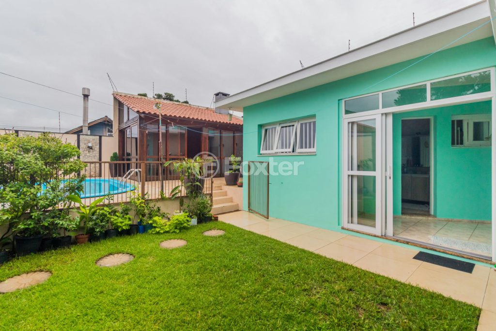Casa à venda com 4 quartos, 300m² - Foto 47