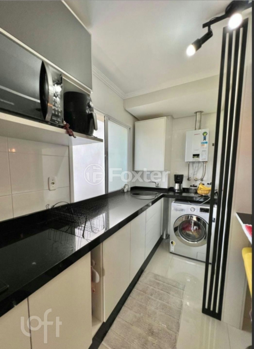 Apartamento à venda com 2 quartos, 61m² - Foto 2