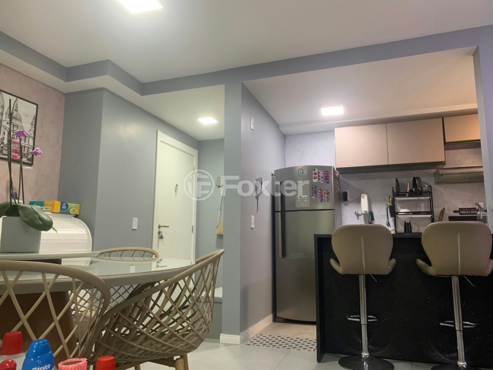 Apartamento à venda com 2 quartos, 67m² - Foto 9