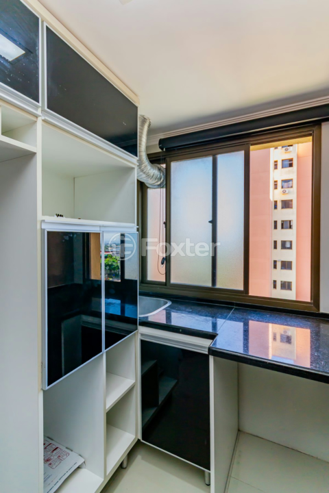 Apartamento à venda com 2 quartos, 57m² - Foto 26
