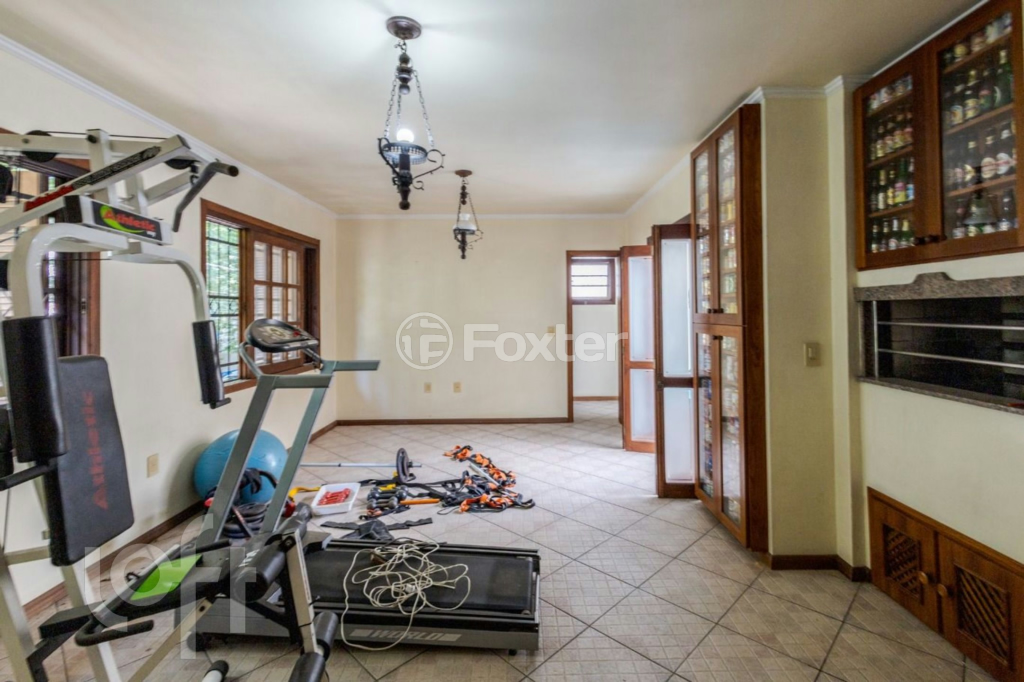 Casa à venda com 4 quartos, 271m² - Foto 26