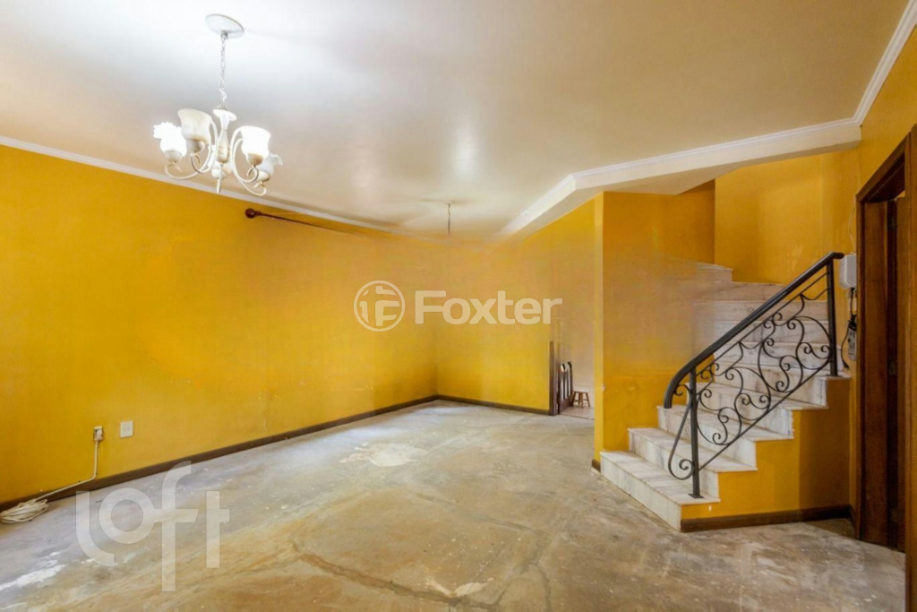 Casa à venda com 4 quartos, 271m² - Foto 2