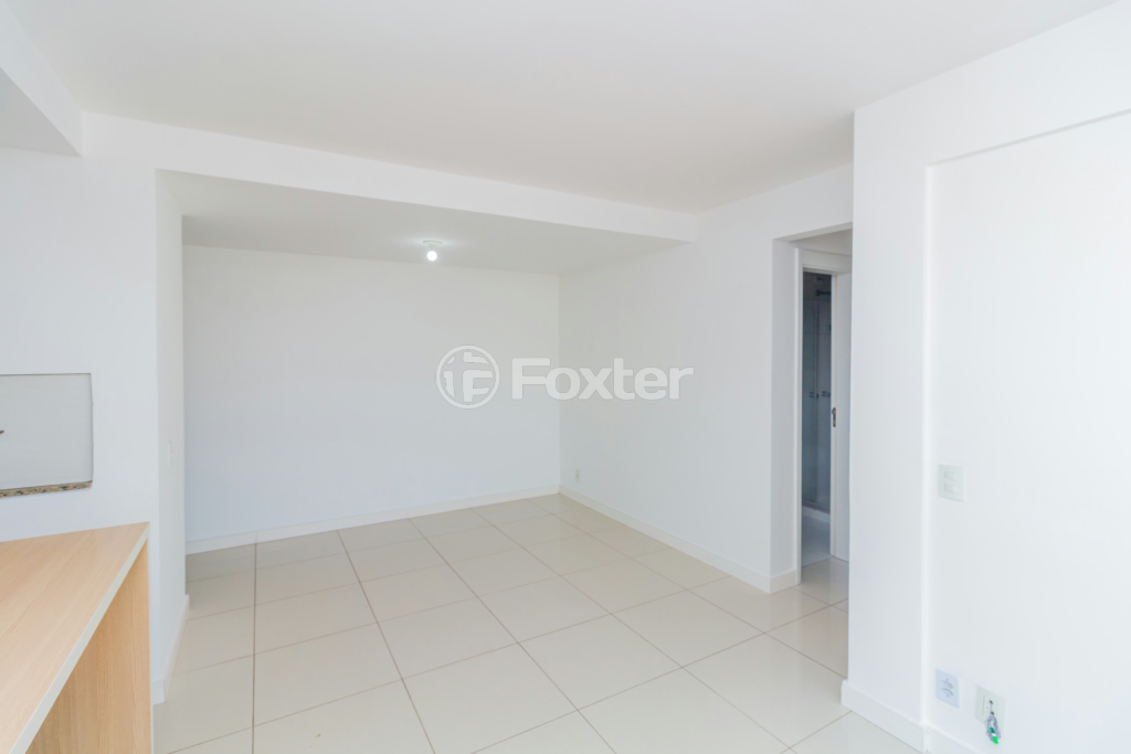 Apartamento à venda com 2 quartos, 67m² - Foto 3