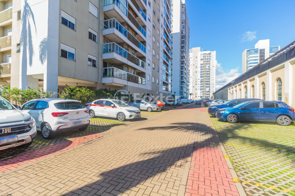 Apartamento à venda com 2 quartos, 67m² - Foto 25