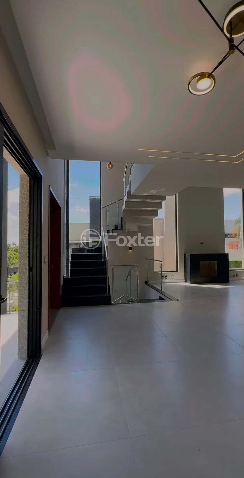 Casa de Condomínio à venda com 3 quartos, 235m² - Foto 4