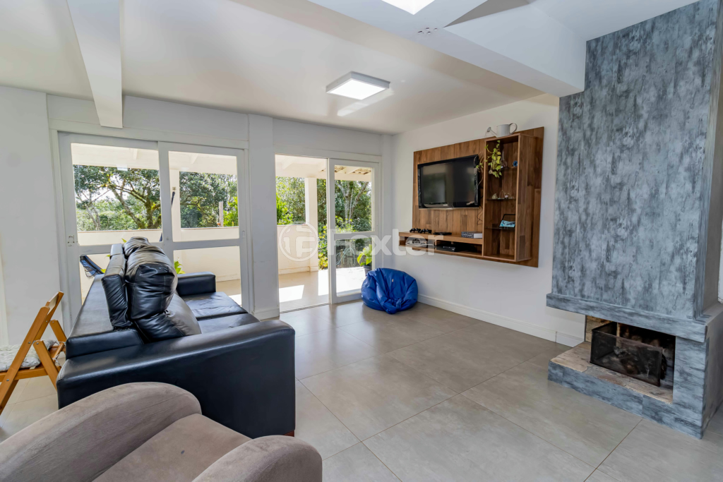 Casa de Condomínio à venda com 3 quartos, 1575m² - Foto 3
