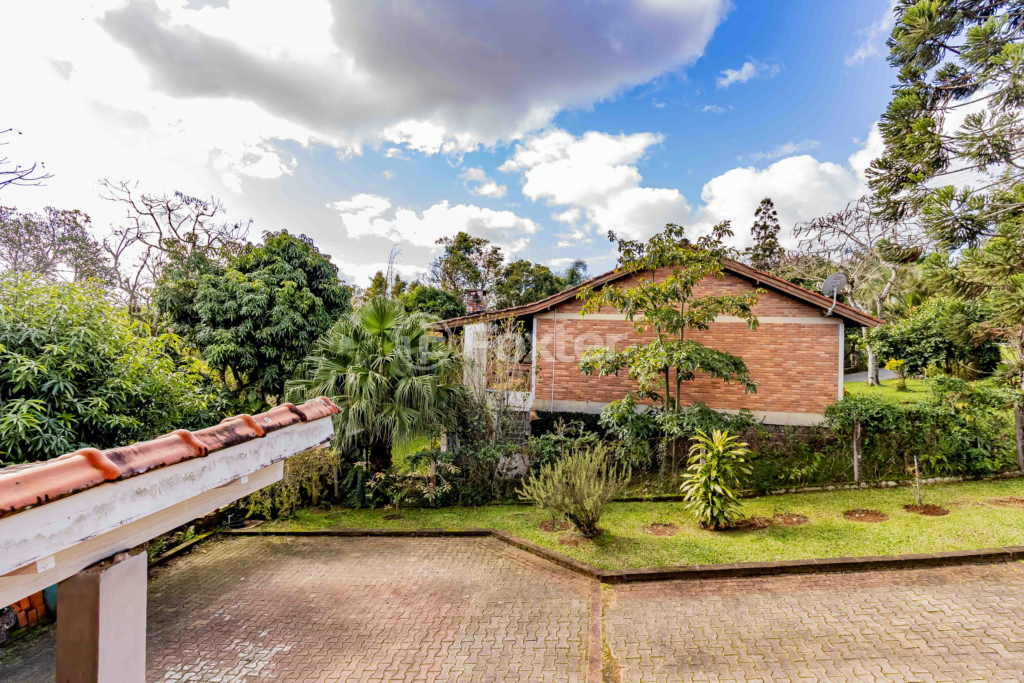 Casa de Condomínio à venda com 3 quartos, 1575m² - Foto 30