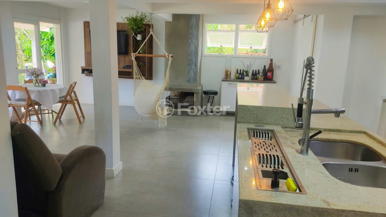 Casa de Condomínio à venda com 3 quartos, 1575m² - Foto 5