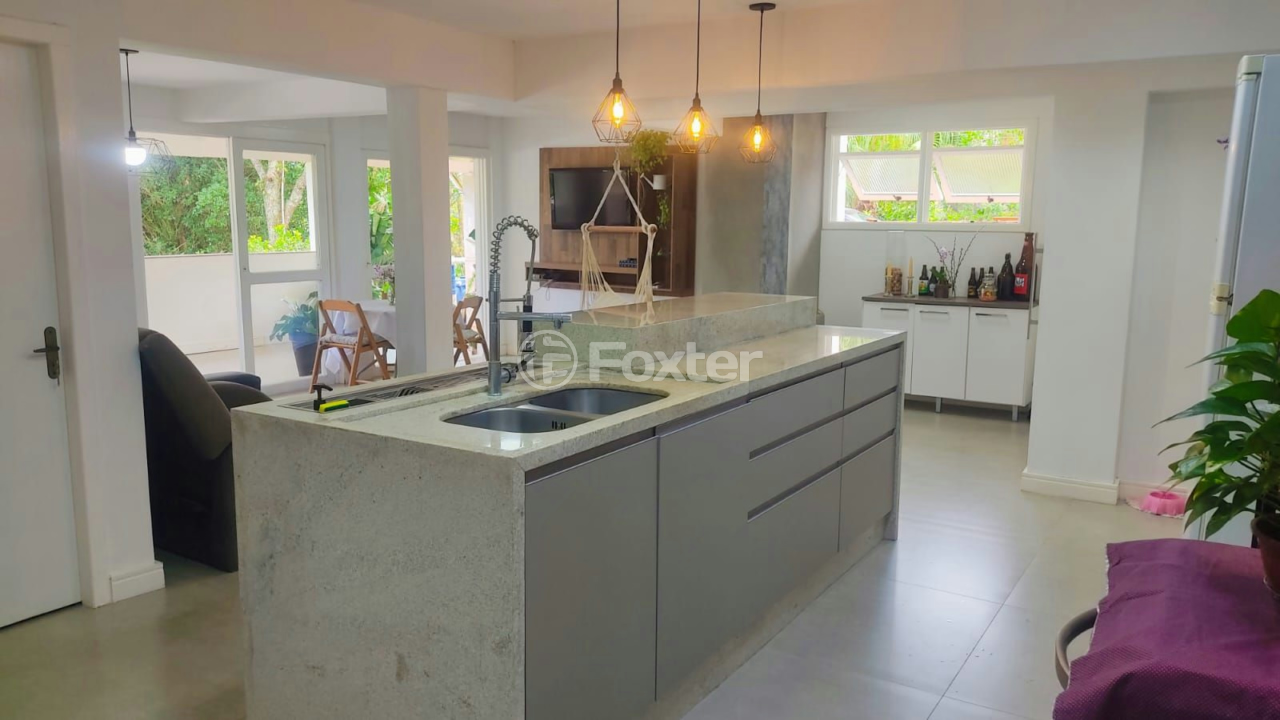 Casa de Condomínio à venda com 3 quartos, 1575m² - Foto 1