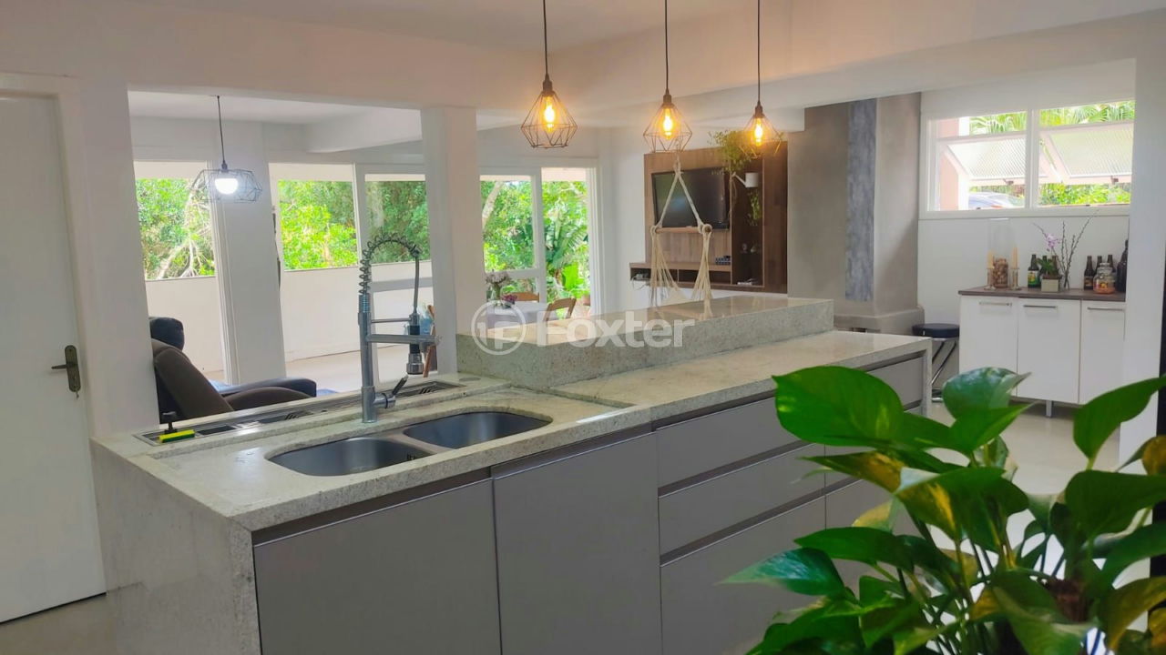 Casa de Condomínio à venda com 3 quartos, 1575m² - Foto 2
