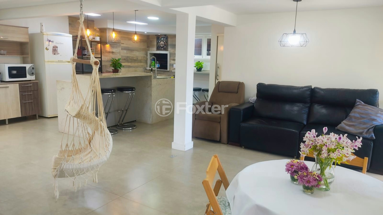 Casa de Condomínio à venda com 3 quartos, 1575m² - Foto 4