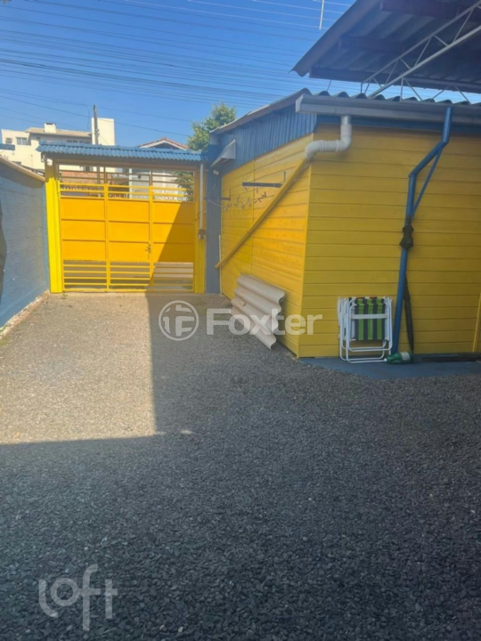 Casa à venda com 2 quartos, 72m² - Foto 7