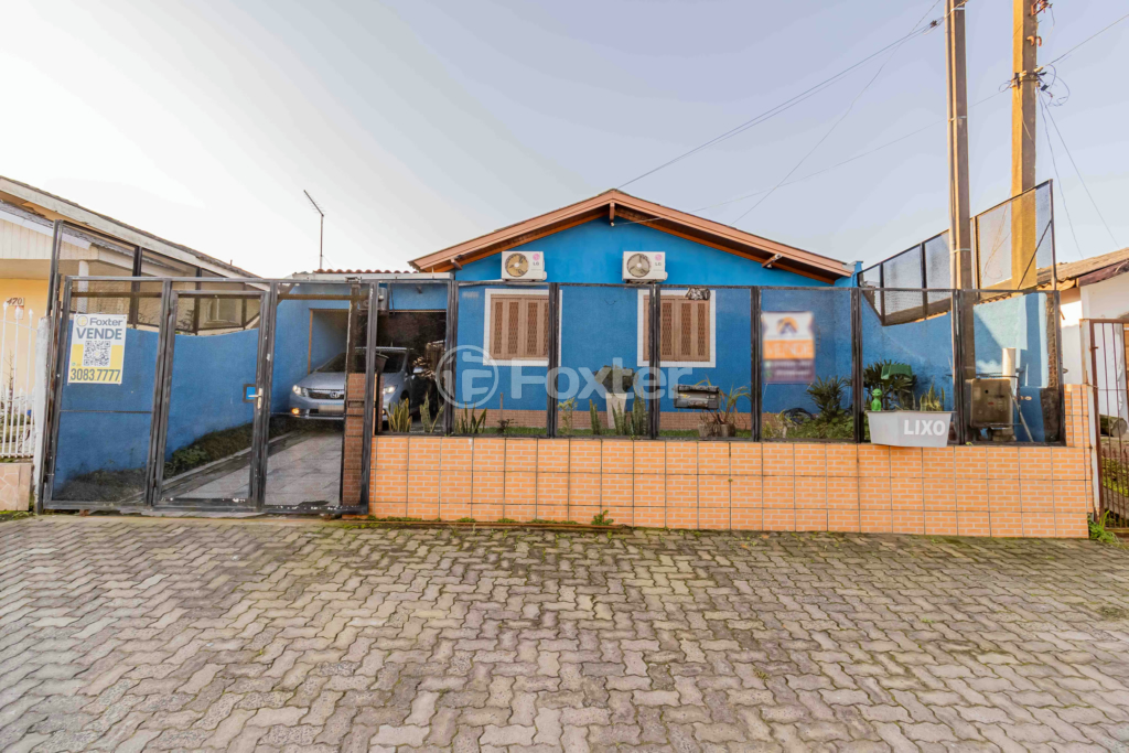 Casa à venda com 3 quartos, 300m² - Foto 1
