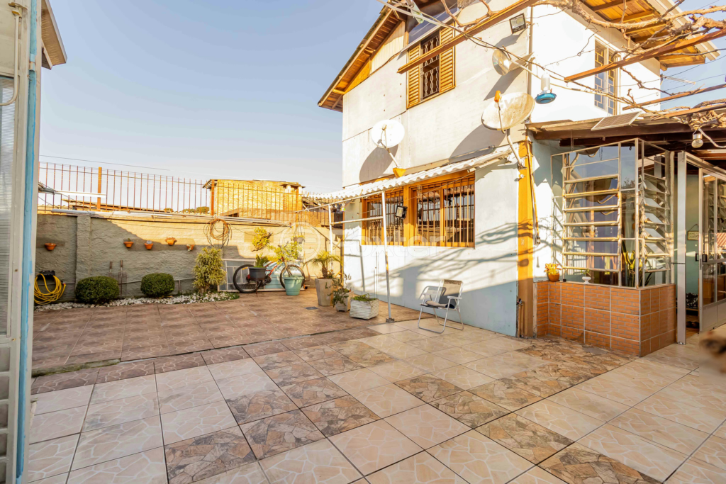 Casa à venda com 3 quartos, 300m² - Foto 14