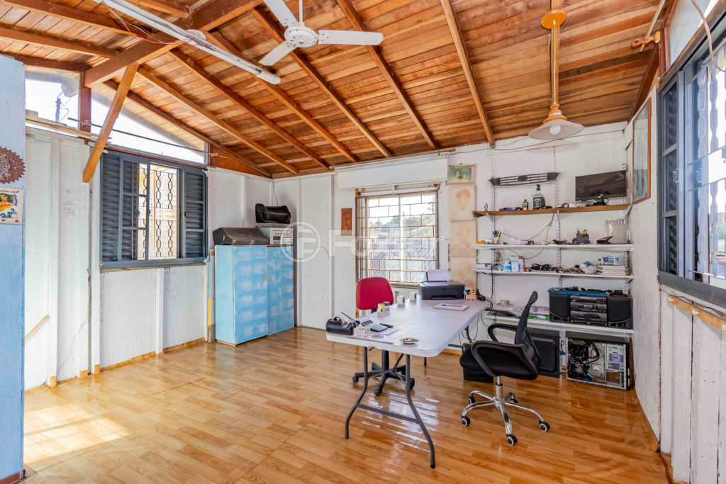 Casa à venda com 3 quartos, 300m² - Foto 23