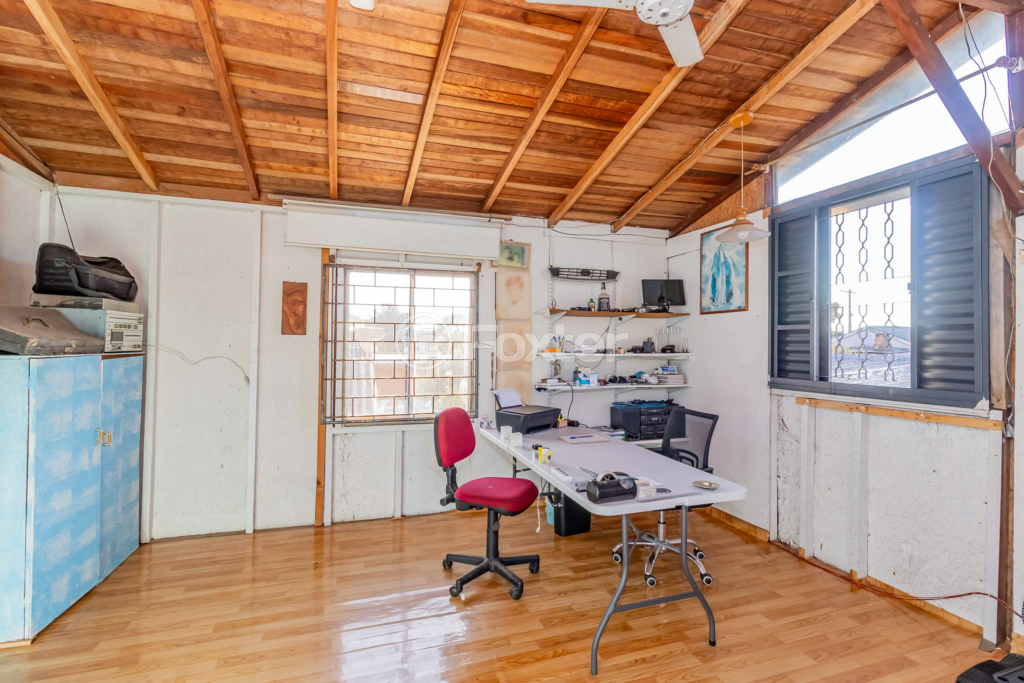 Casa à venda com 3 quartos, 300m² - Foto 24
