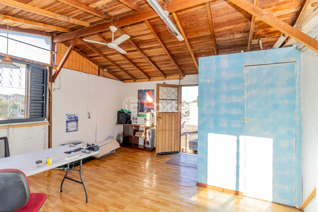 Casa à venda com 3 quartos, 300m² - Foto 22