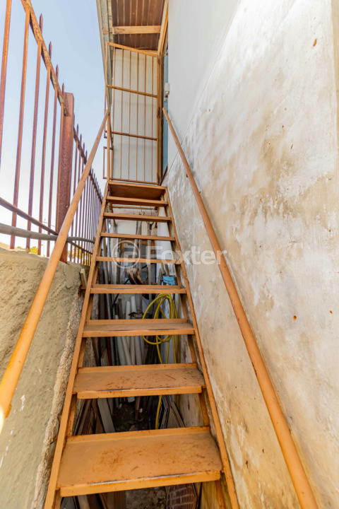 Casa à venda com 3 quartos, 300m² - Foto 48