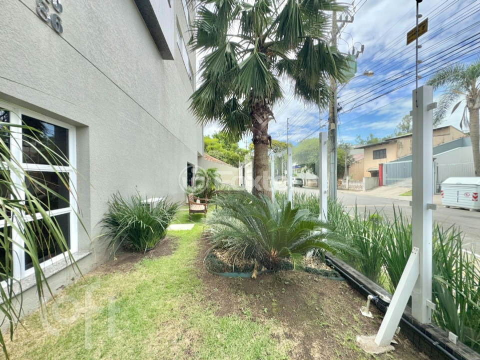Apartamento à venda com 3 quartos, 114m² - Foto 1