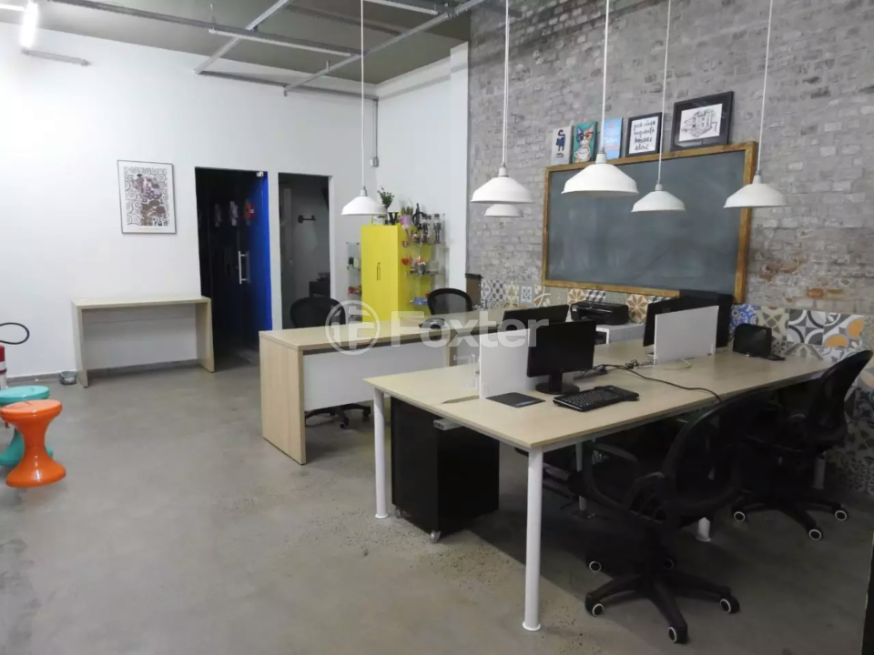 Prédio Inteiro à venda, 274m² - Foto 2