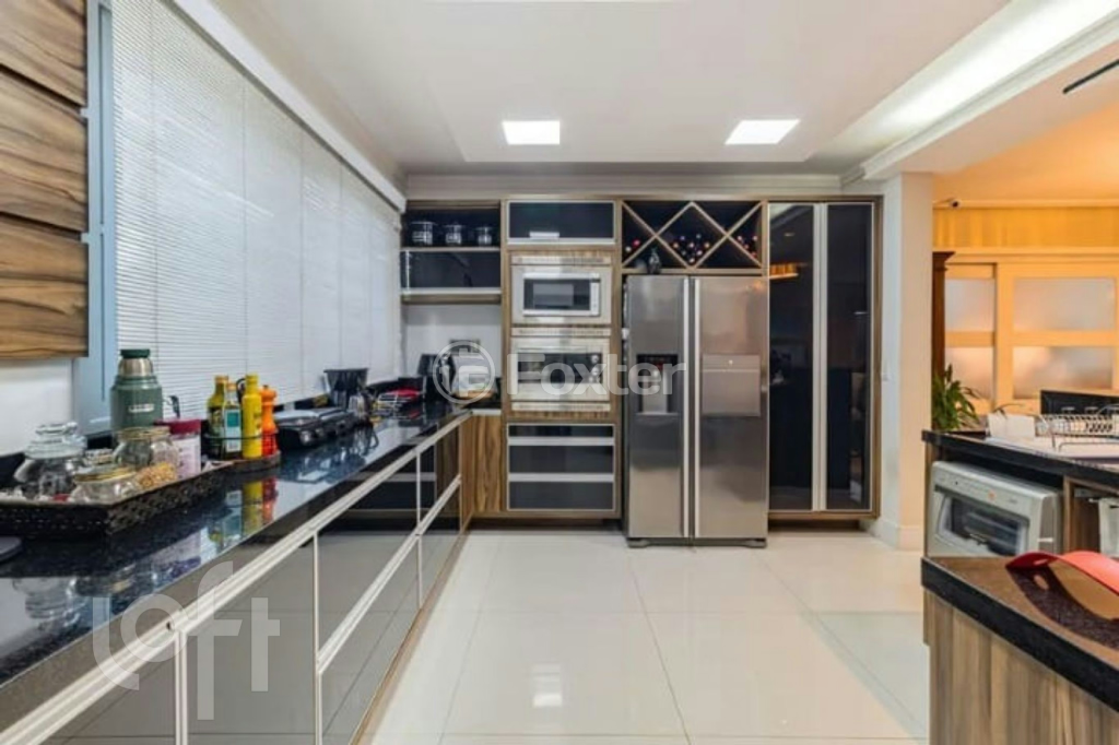Casa à venda com 3 quartos, 297m² - Foto 3