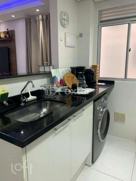 Apartamento à venda com 2 quartos, 41m² - Foto 4