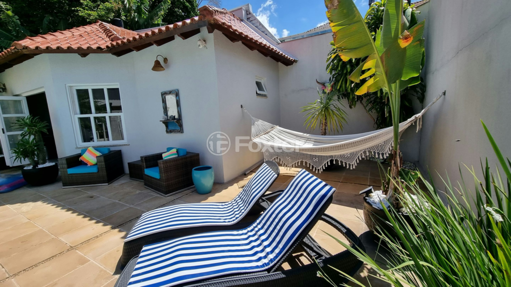 Casa à venda com 3 quartos, 215m² - Foto 30