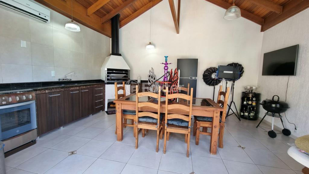 Casa à venda com 3 quartos, 215m² - Foto 25